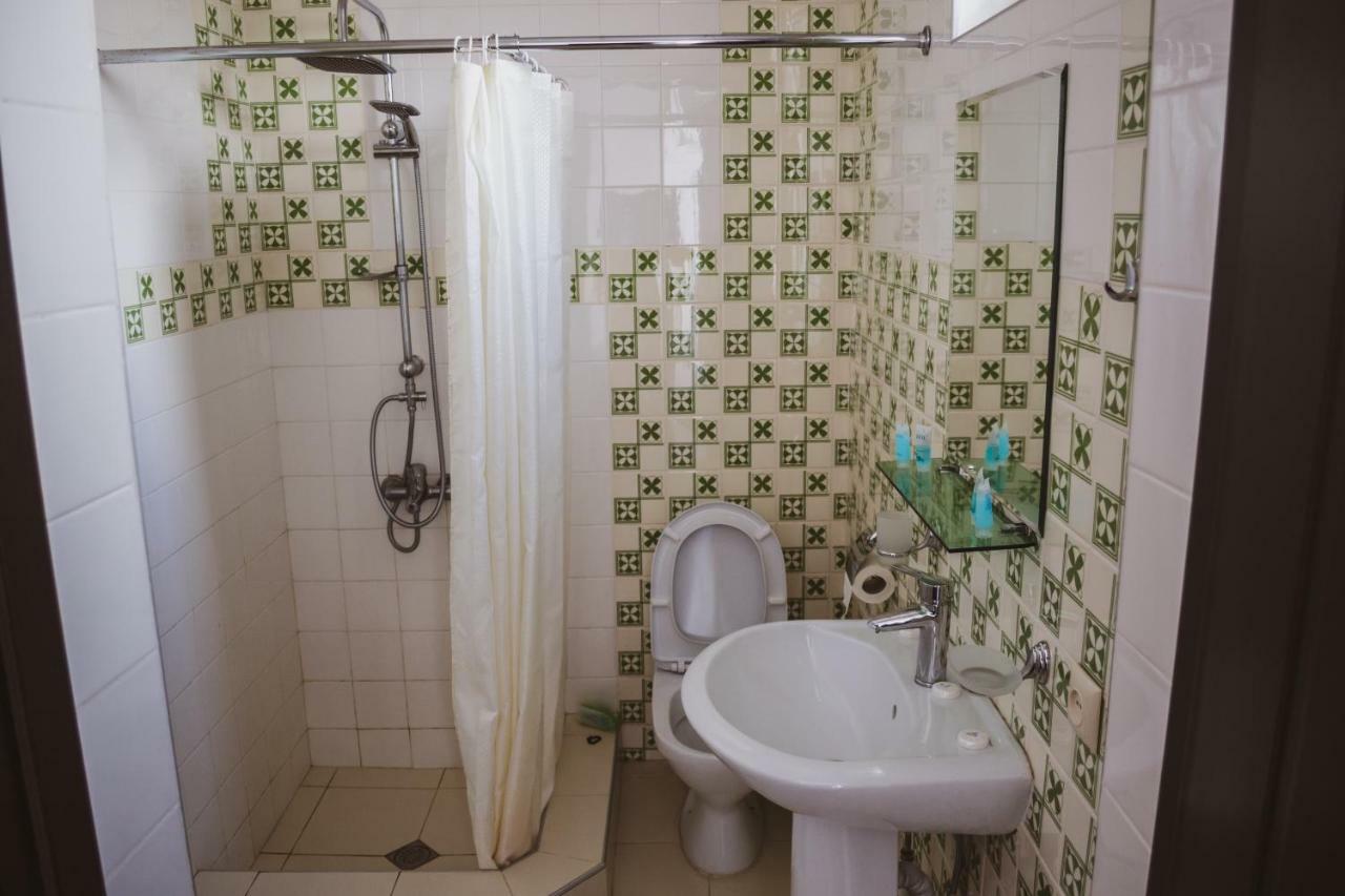 Guest House Kavtarashvili 38 カズベギ エクステリア 写真