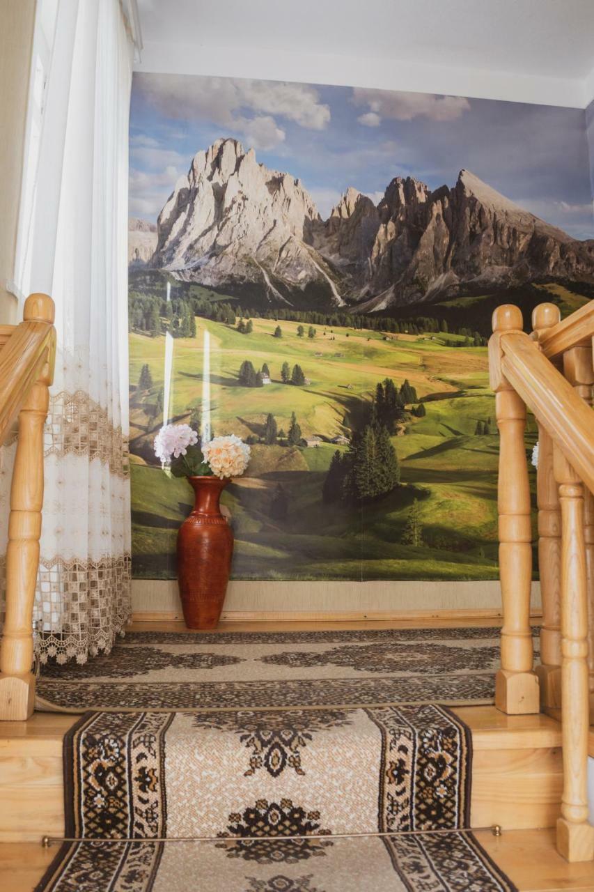 Guest House Kavtarashvili 38 カズベギ エクステリア 写真